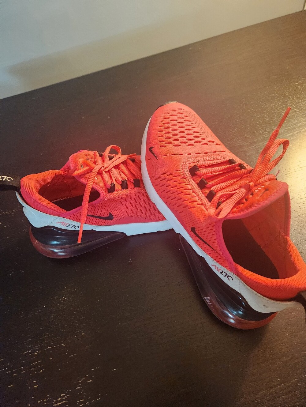 Nike Women’s Air 270 Sneakers - Bright Coral Red with White and gray Details.